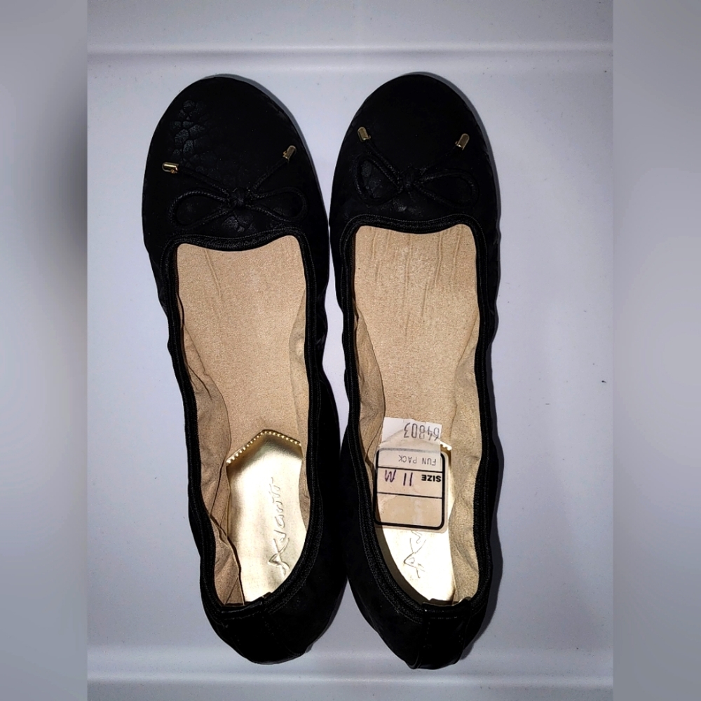 AVANTI Brand New SZ 11 Ballet Flats